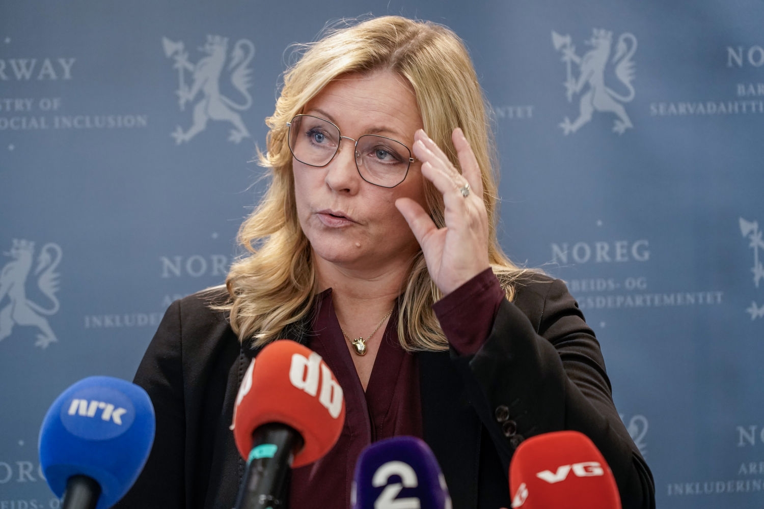 Arbeids- og inkluderingsminister Kjersti Stenseng er fornøyd med at det stadig kommer flere ukrainske flyktninger i arbeid i Norge.