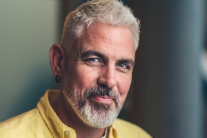 Norges mestselgende poet rett inn på bestselgerlista