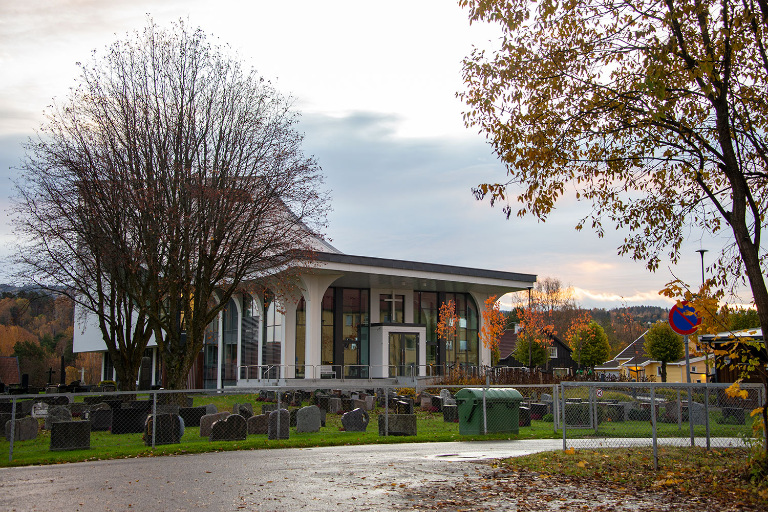 Samklang i fullsatt Hønefoss kirke