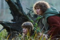 Her er Ronja og Birk anno vår tid: Jack Bergenholtz Henriksson som Birk og Kerstin Linden som Ronja når Astrid Lindgrens populære «Ronja Røverdatter» på ny er blitt dramatisert, nå for TV.