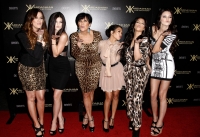 Realityserien «Keeping up with the Kardashians» legges ned. Fra venstre Khloe Kardashian, Kylie Jenner, Kris Jenner, Kourtney Kardashian, Kim Kardashian og Kendall Jenner.