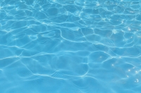 Når skal det bli skikk på Ringeriksbadet?